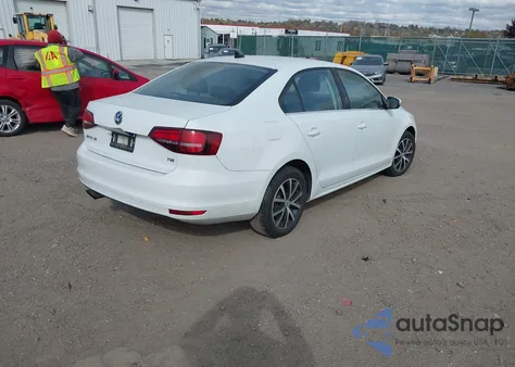 2018 Volkswagen Jetta 1.4T Se/1.4T Wolfsburg Edition z USA, uszkodzony, nr VIN 3VWDB7AJXJM247047
